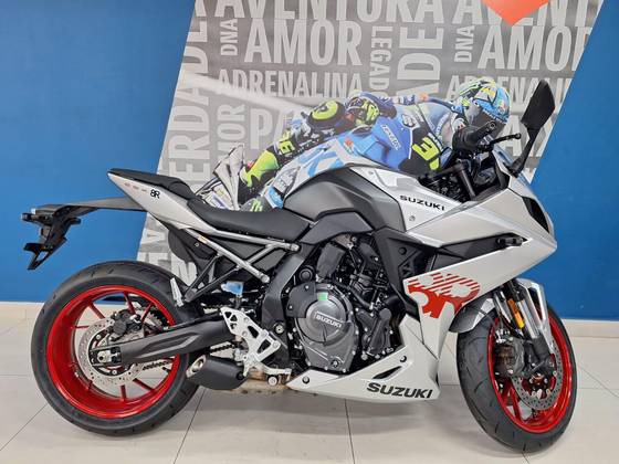 SUZUKI GSX-8R SUZUKI GSX-8R